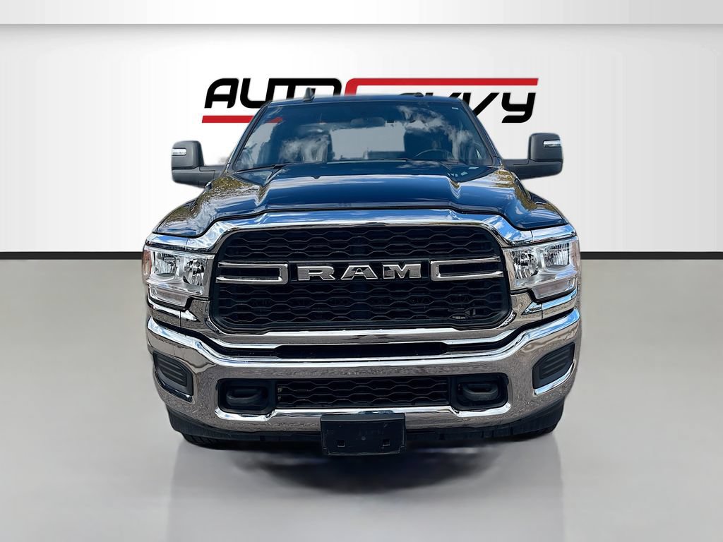 Used 2024 RAM 2500 Tradesman w/ Chrome Appearance Group AWD/4WD image 2