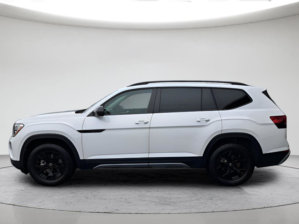 New 2026 Volkswagen Atlas Peak Edition AWD/4WD image 3