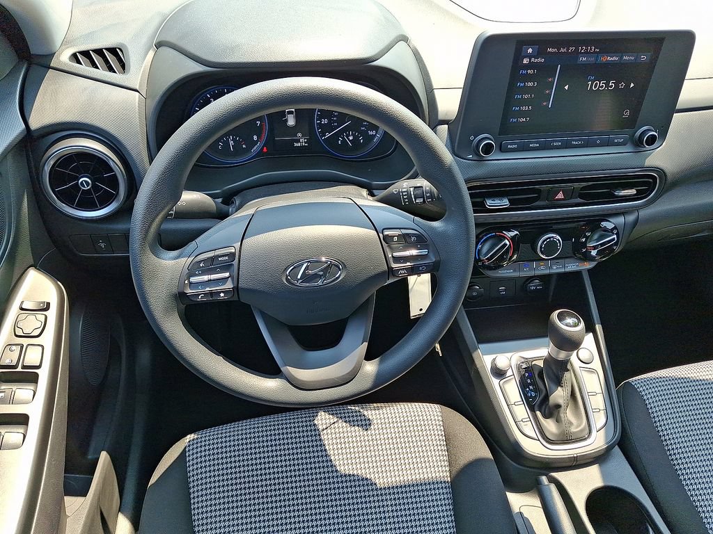 Used 2023 Hyundai Kona SE w/ Cargo Package AWD/4WD image 12