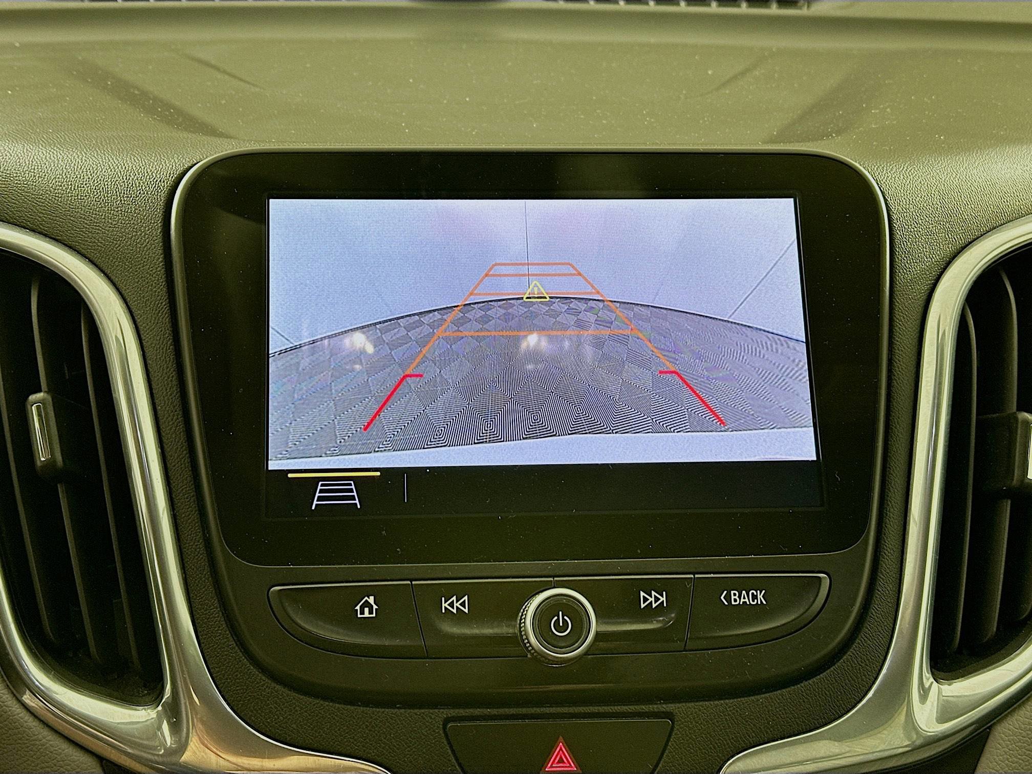 Used 2019 Chevrolet Equinox LT image 22