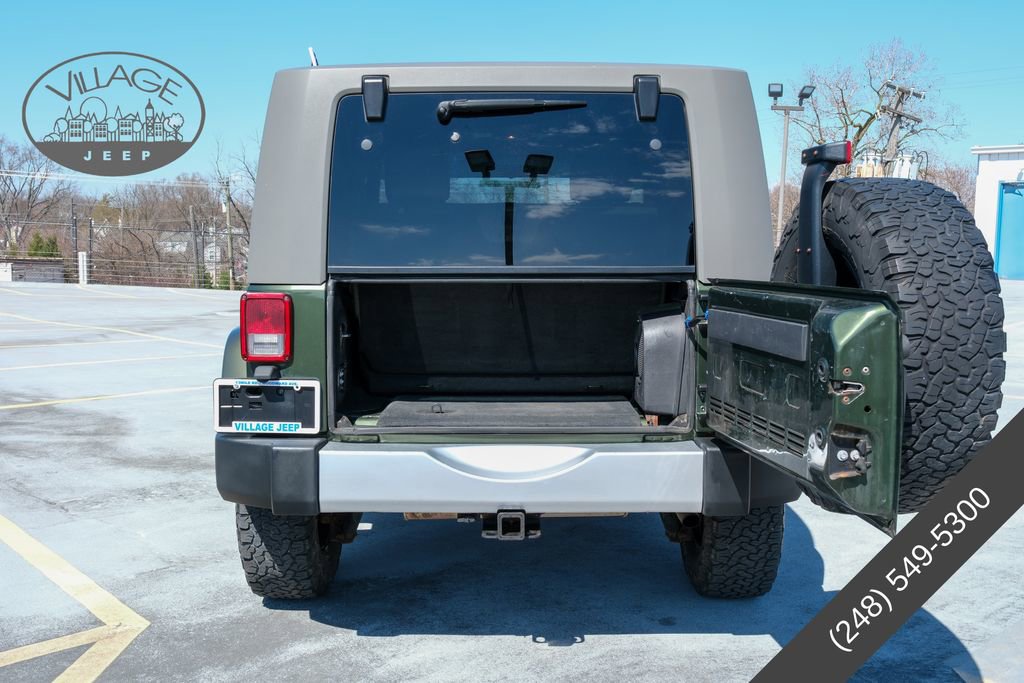 Used 2008 Jeep Wrangler Sahara w/ Dual Top Group AWD/4WD image 5