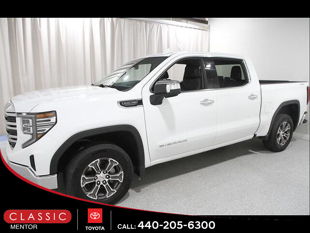 Used 2025 GMC Sierra 1500 SLT AWD/4WD image 3