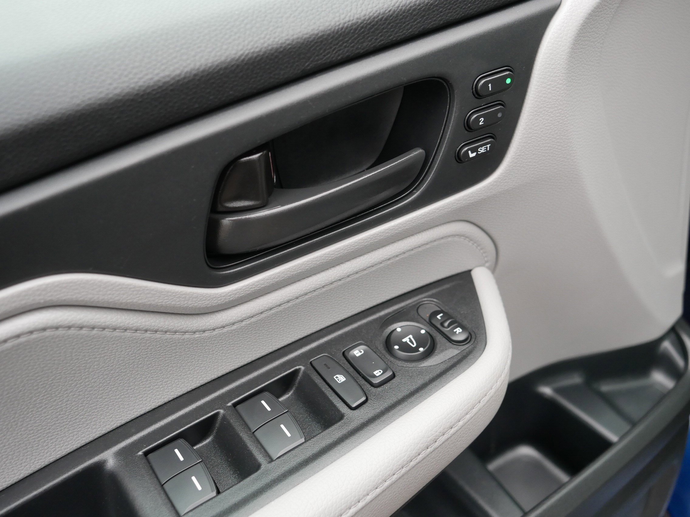 Used 2023 Honda Odyssey EX-L image 19