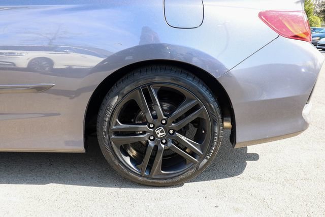 Used 2016 Honda Accord Touring image 27