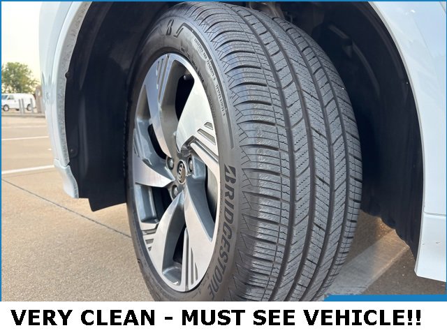 Used 2025 Audi Q6 e-tron Premium Plus image 19