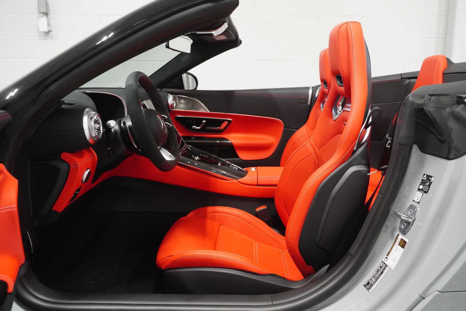 New 2026 Mercedes-Benz SL 63 AMG 4MATIC image 17