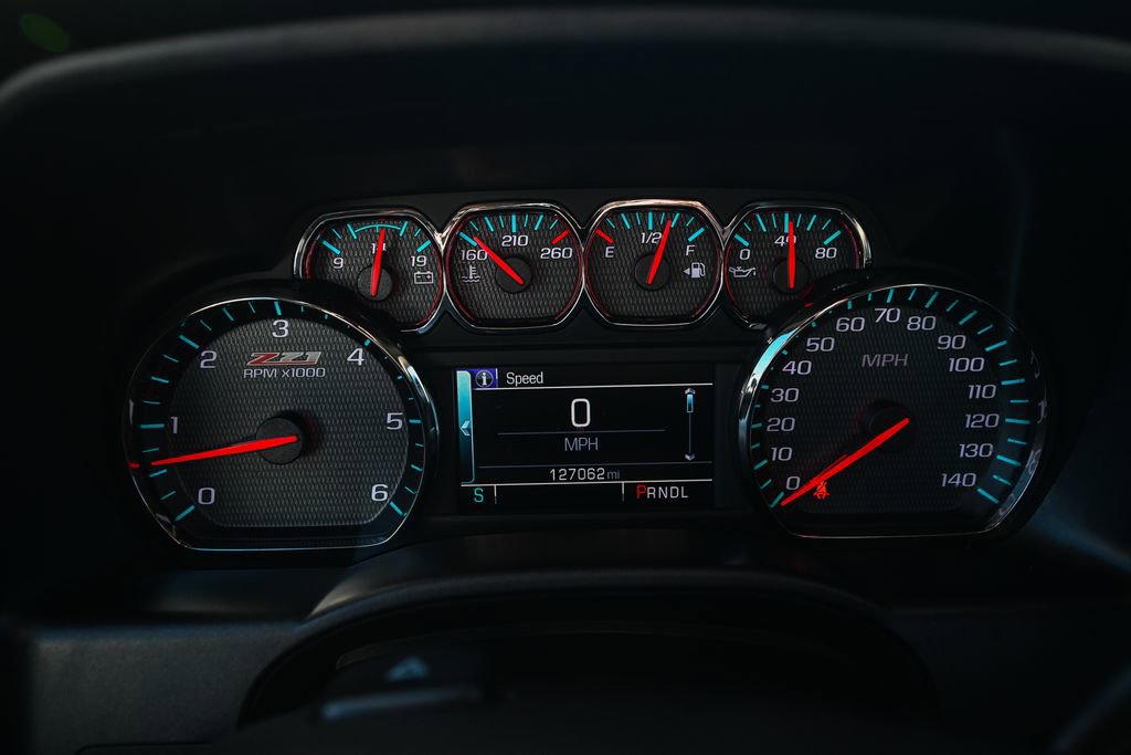 Used 2018 Chevrolet Silverado 1500 LT w/ All Star Edition image 38