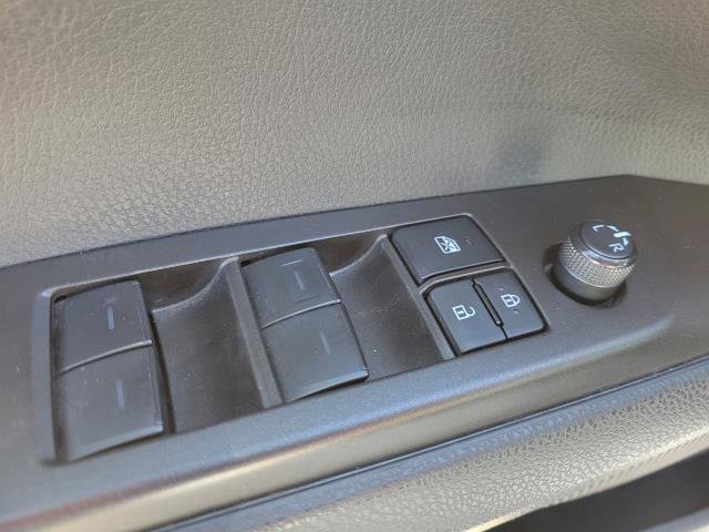 Used 2024 Toyota Camry SE FWD image 13