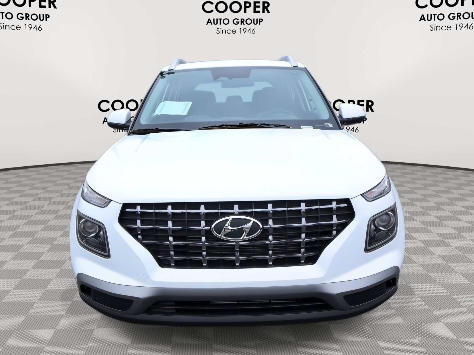 New 2026 Hyundai Venue SEL FWD image 2