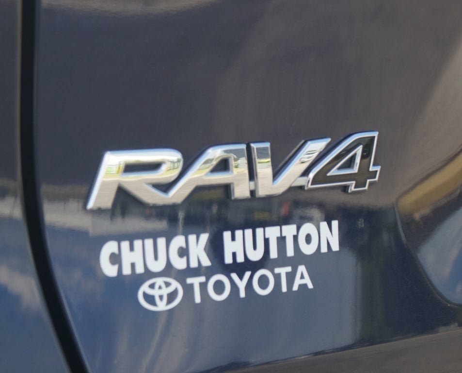 Used 2025 Toyota RAV4 XLE AWD/4WD image 17