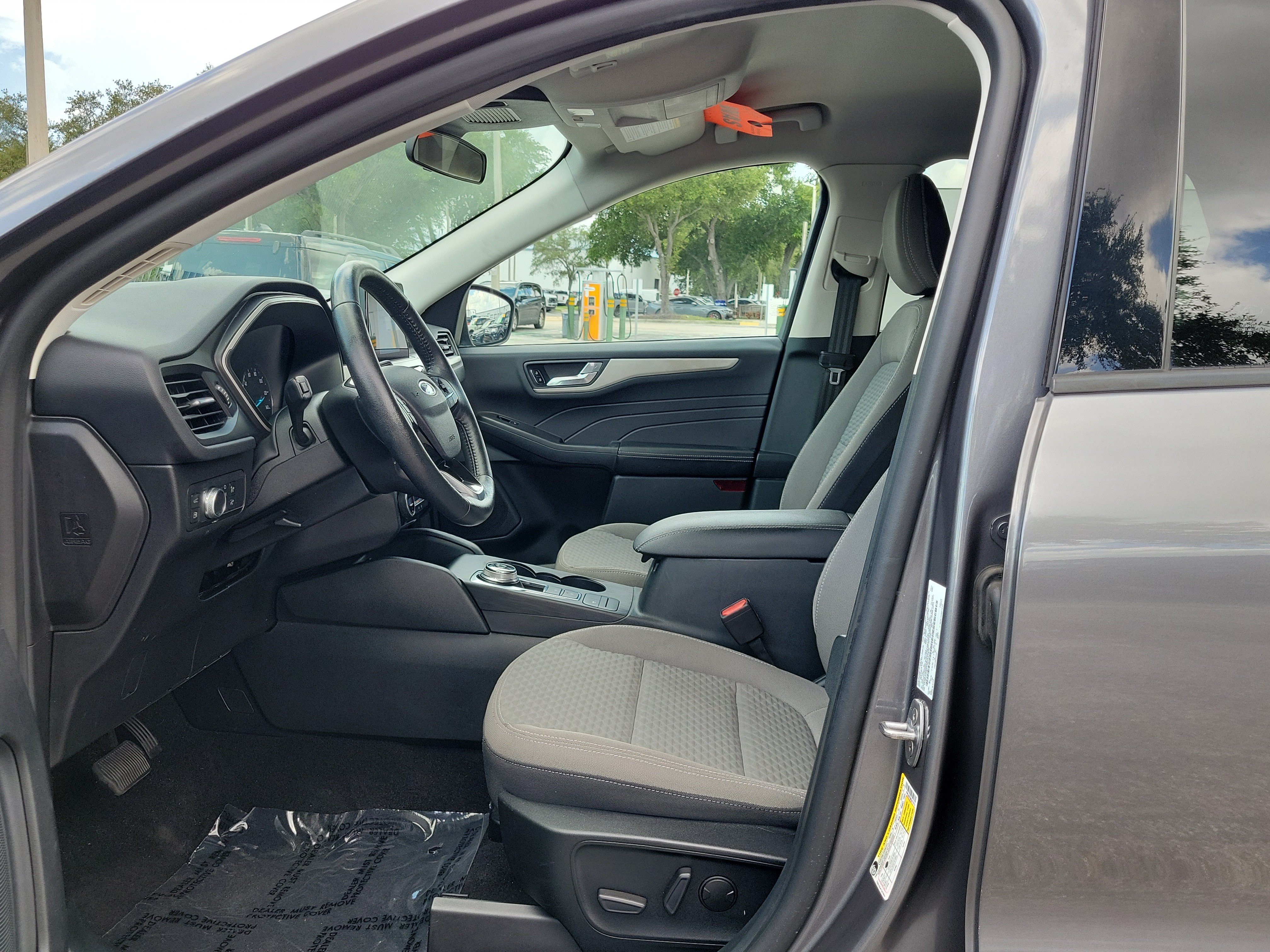 Certified 2021 Ford Escape SE w/ SE Sport Appearance Package FWD image 21