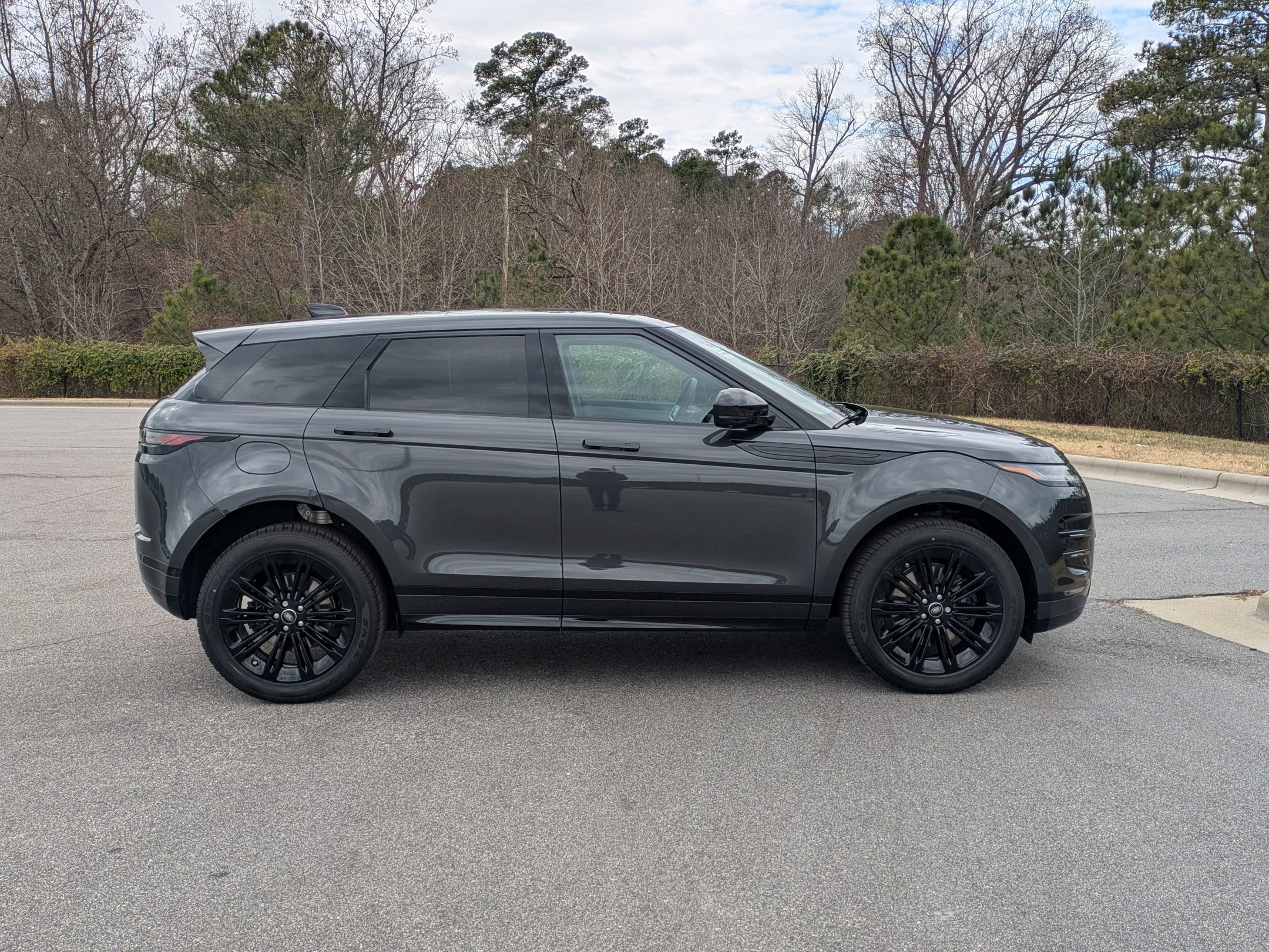 New 2026 Land Rover Range Rover Evoque Dynamic SE image 4