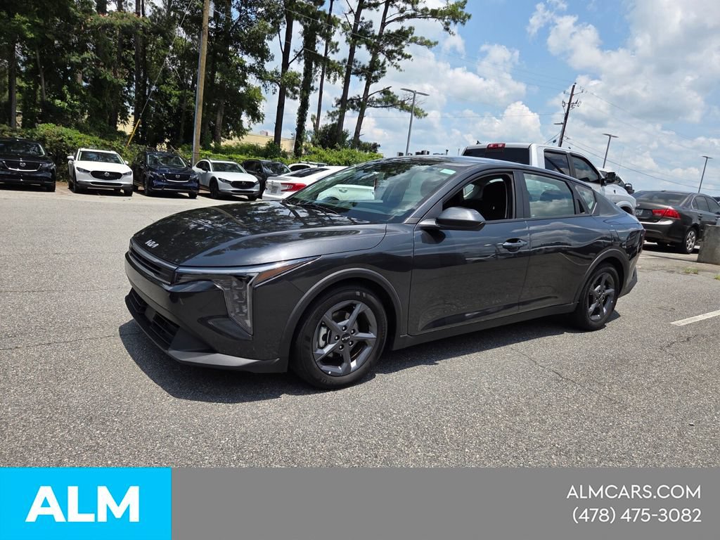 Used 2025 Kia K4 FWD image 4