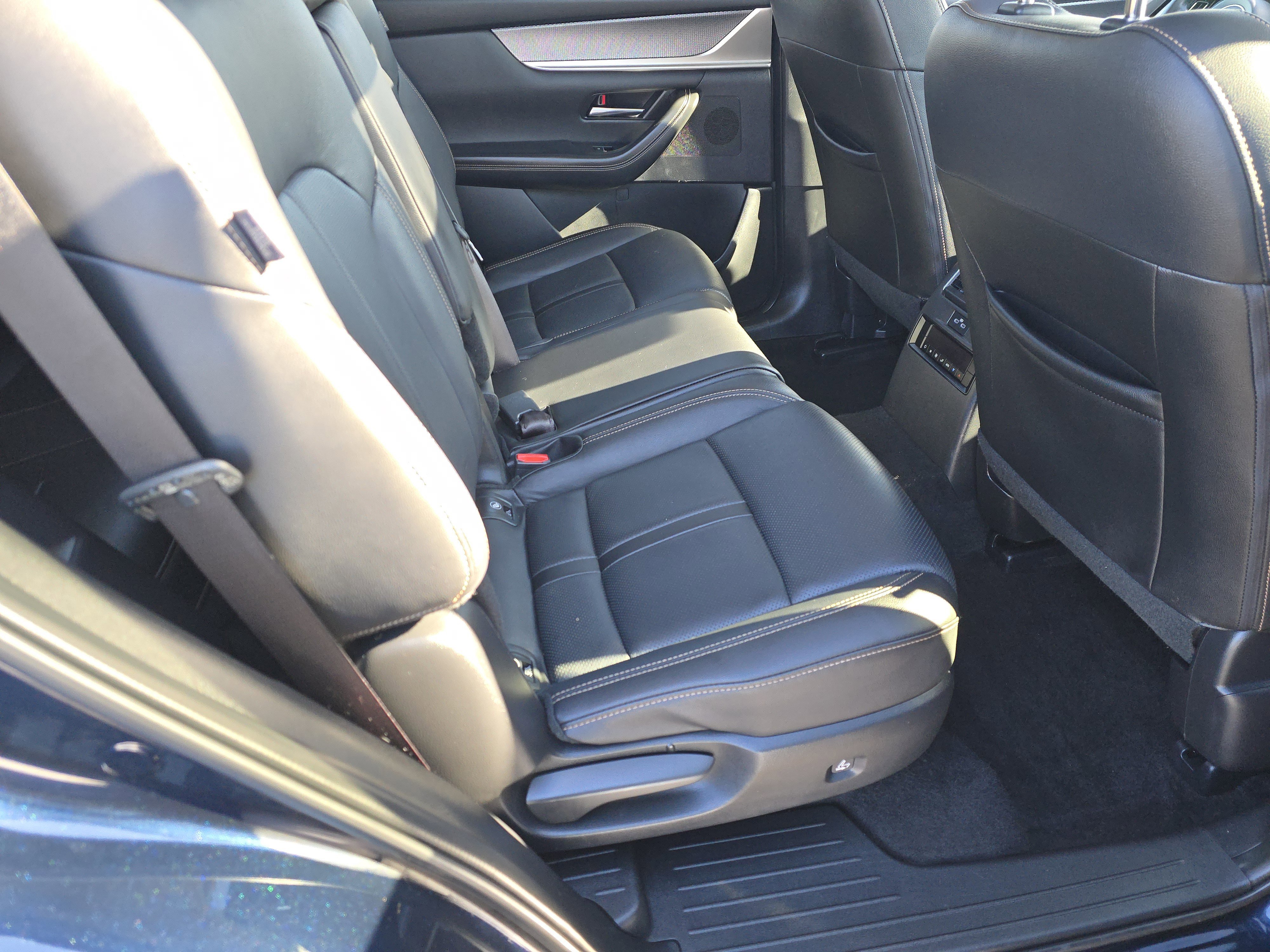 Used 2025 MAZDA CX-90 3.3 Turbo w/ Preferred Package image 17