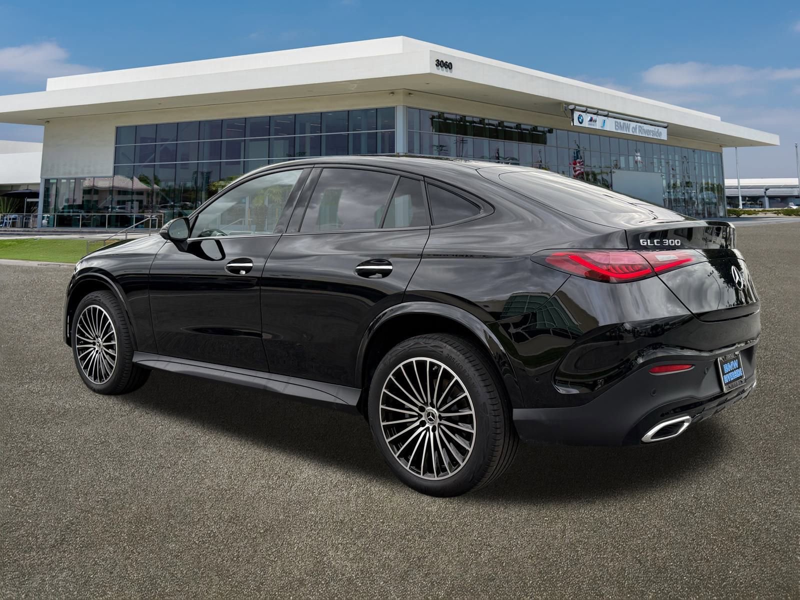 Used 2025 Mercedes-Benz GLC 300 4MATIC image 7