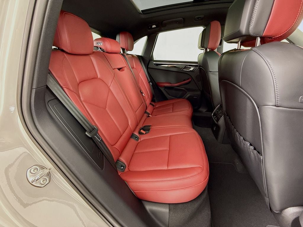 New 2026 Porsche Macan S AWD/4WD image 32