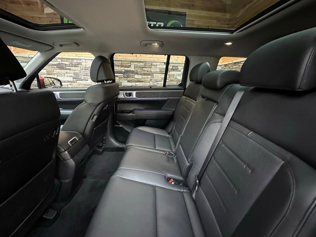 Used 2024 Hyundai Santa Fe Limited image 26