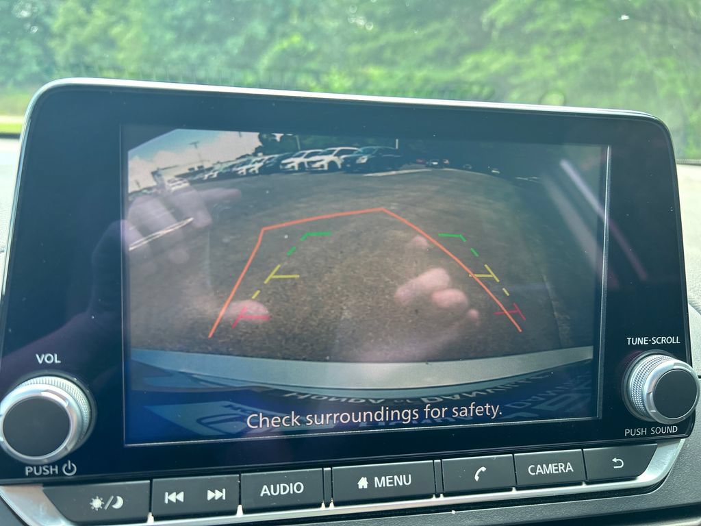 Used 2025 Nissan Altima 2.5 SV FWD image 22