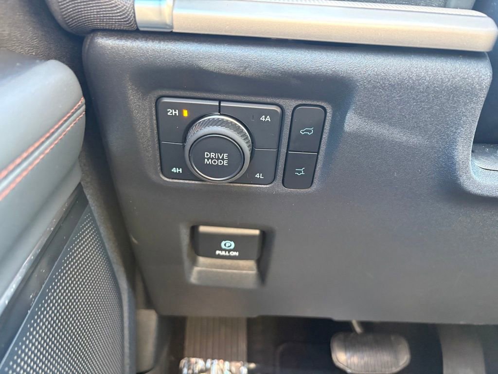 Certified 2025 Ford Expedition Active image 33