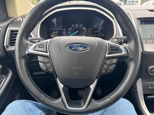Used 2017 Ford Edge SEL w/ Equipment Group 201A AWD/4WD image 16