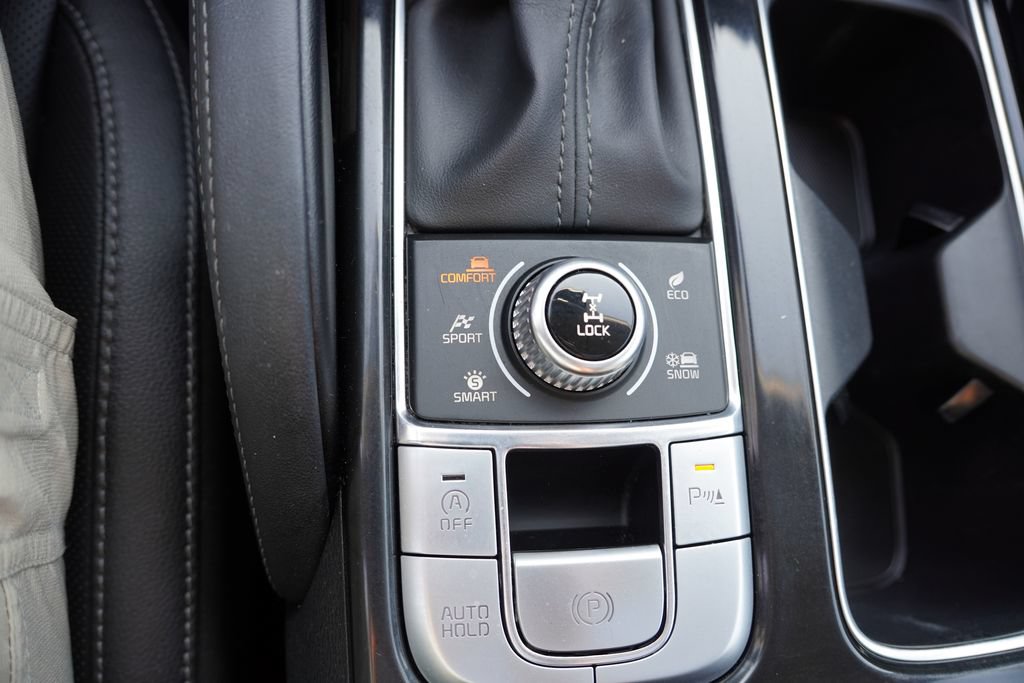 Certified 2024 Kia Telluride EX w/ EX Captain's Chair Package AWD/4WD image 33