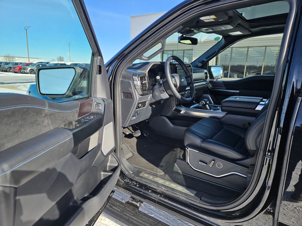 New 2025 Ford F150 Platinum w/ Equipment Group 702A High AWD/4WD image 32