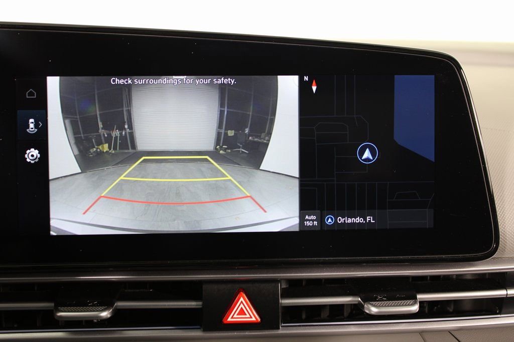 Certified 2025 Hyundai Elantra SEL image 28