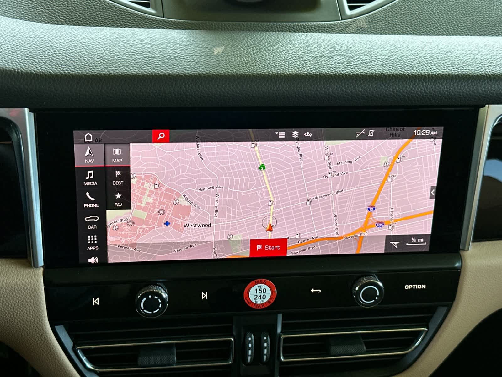 Certified 2023 Porsche Macan S AWD/4WD image 21