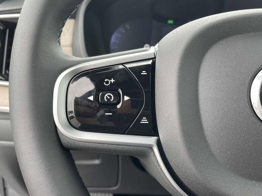 New 2026 Volvo XC90 B6 Ultra w/ Protection Package Premier image 13