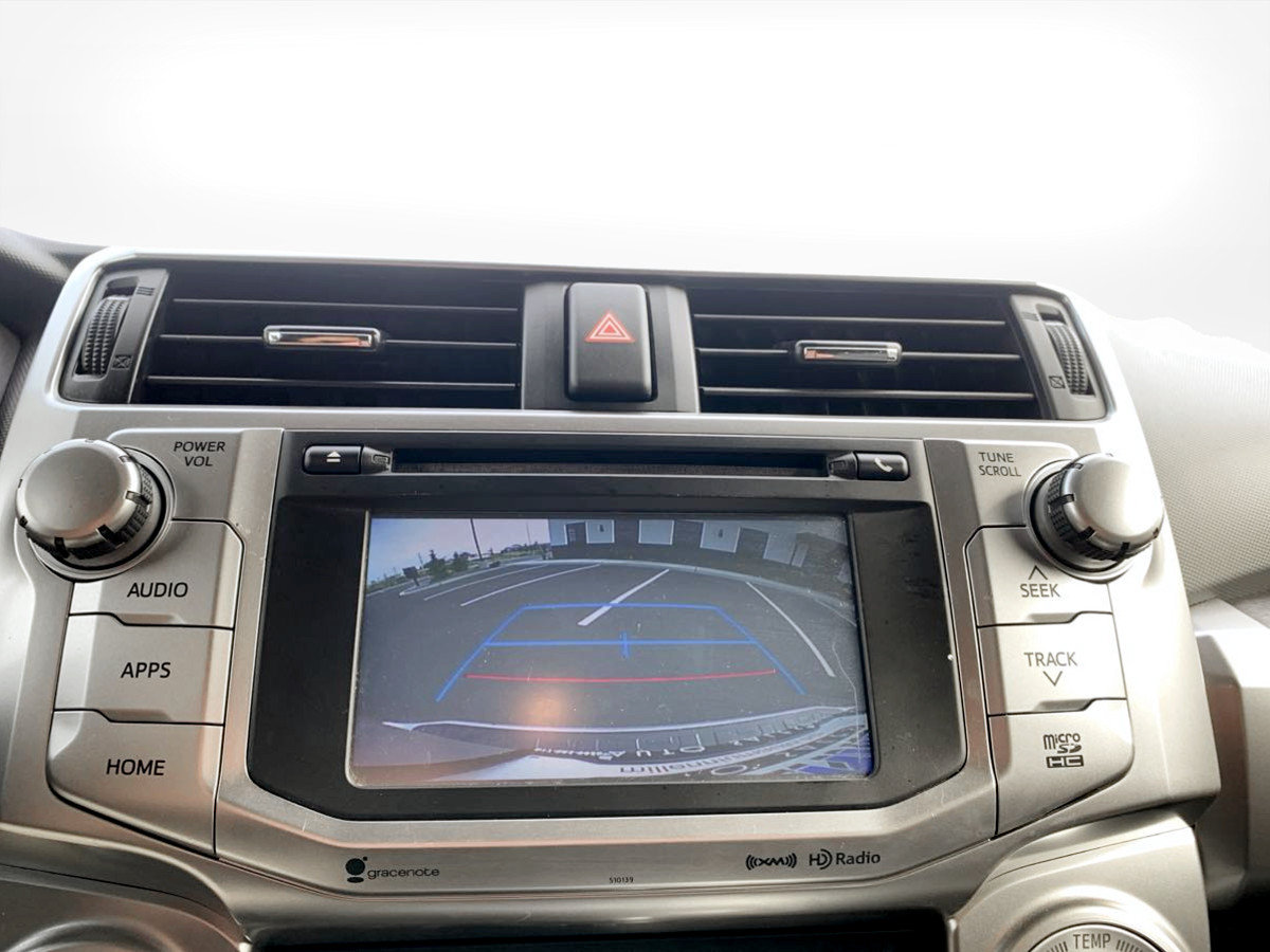 Used 2017 Toyota 4Runner SR5 AWD/4WD image 29