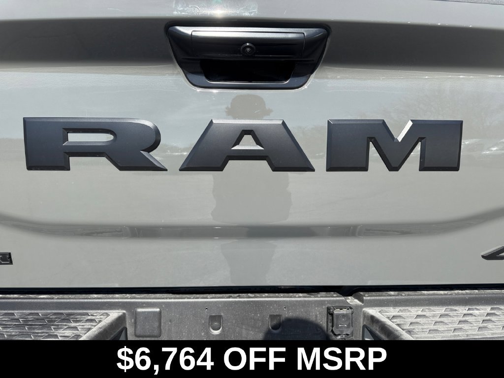 New 2026 RAM 3500 Big Horn AWD/4WD image 17