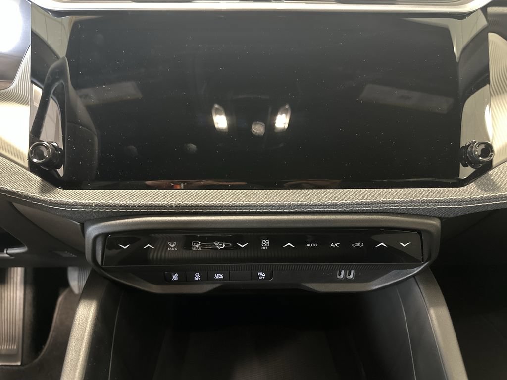 New 2026 Jeep Cherokee Laredo AWD/4WD image 26