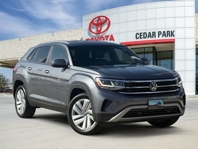 Used 2023 Volkswagen Atlas Cross Sport SE FWD image 1