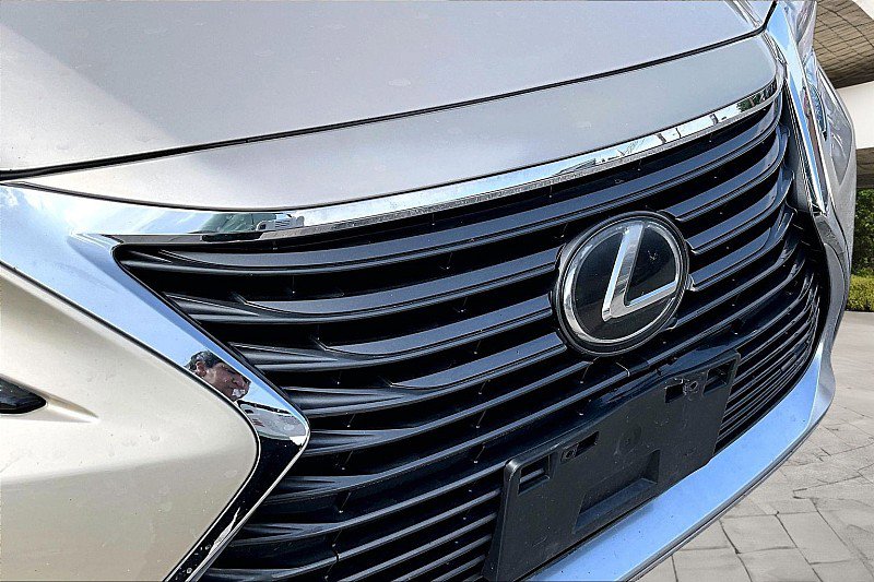 Used 2017 Lexus ES 350 w/ Luxury Package FWD image 24