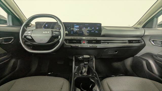 Used 2025 Kia K4 EX FWD image 24