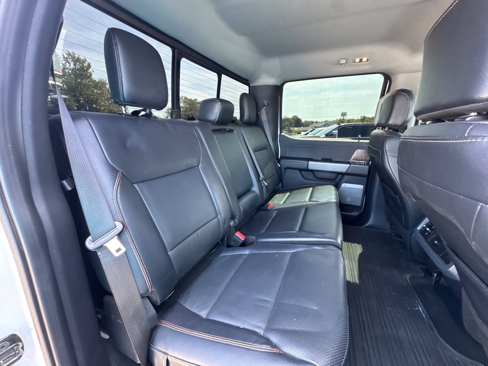 Used 2024 Ford F250 Lariat w/ Chrome Package AWD/4WD image 30