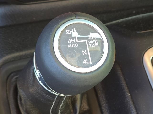 Used 2024 Jeep Wrangler Rubicon AWD/4WD image 18