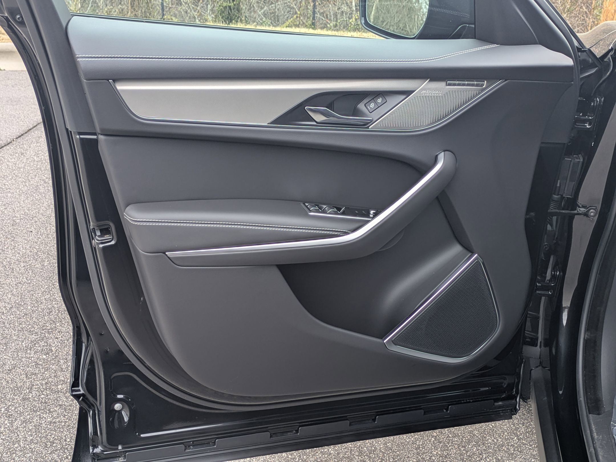 New 2026 Jaguar F-PACE R-Dynamic S image 21