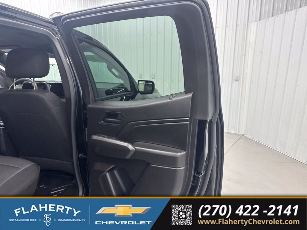 Used 2025 Chevrolet Colorado W/T w/ Advanced Trailering Package AWD/4WD image 14