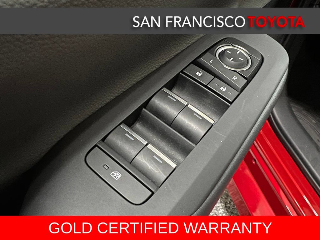 Used 2024 Toyota Prius Limited w/ Limited Premium Package FWD image 36