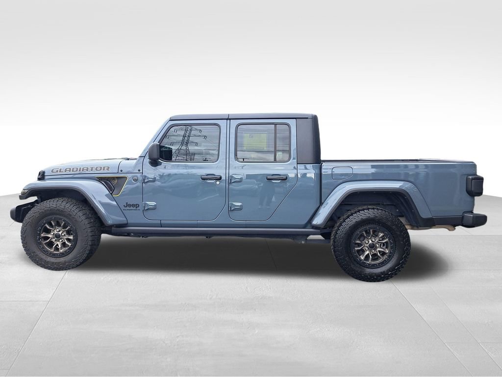 Used 2024 Jeep Gladiator Sport AWD/4WD image 2