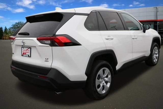 Used 2023 Toyota RAV4 LE image 17
