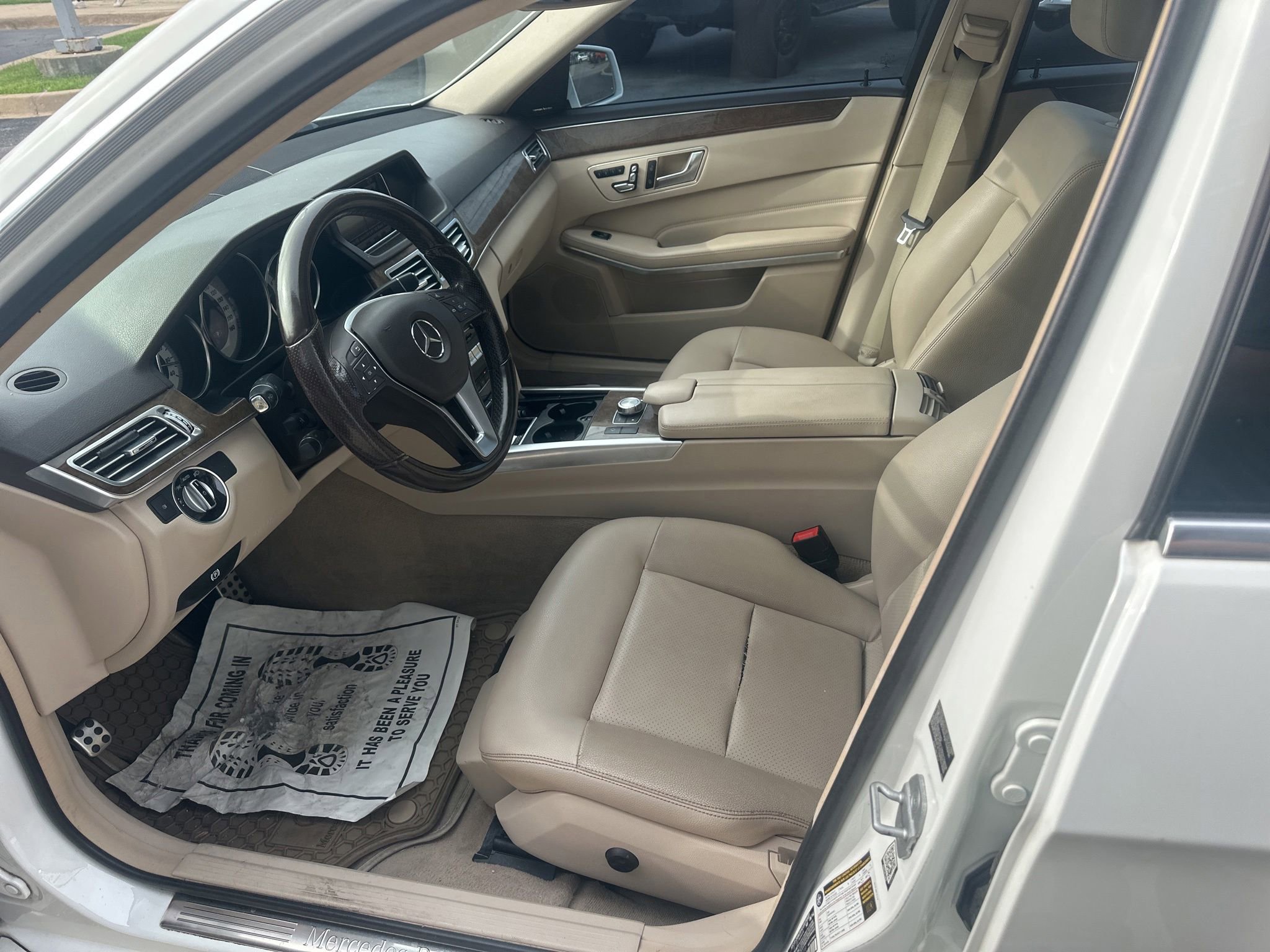 Used 2014 Mercedes-Benz E 350 Sedan image 18