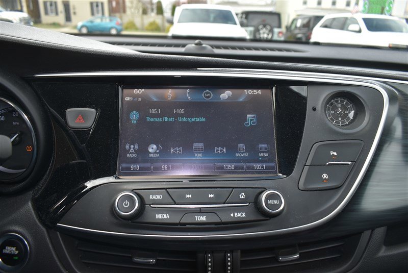 Used 2020 Buick Envision Essence image 16