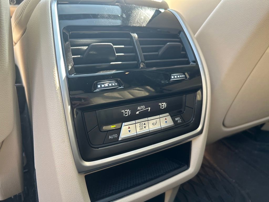 Used 2022 BMW X5 xDrive40i w/ Premium Package image 16