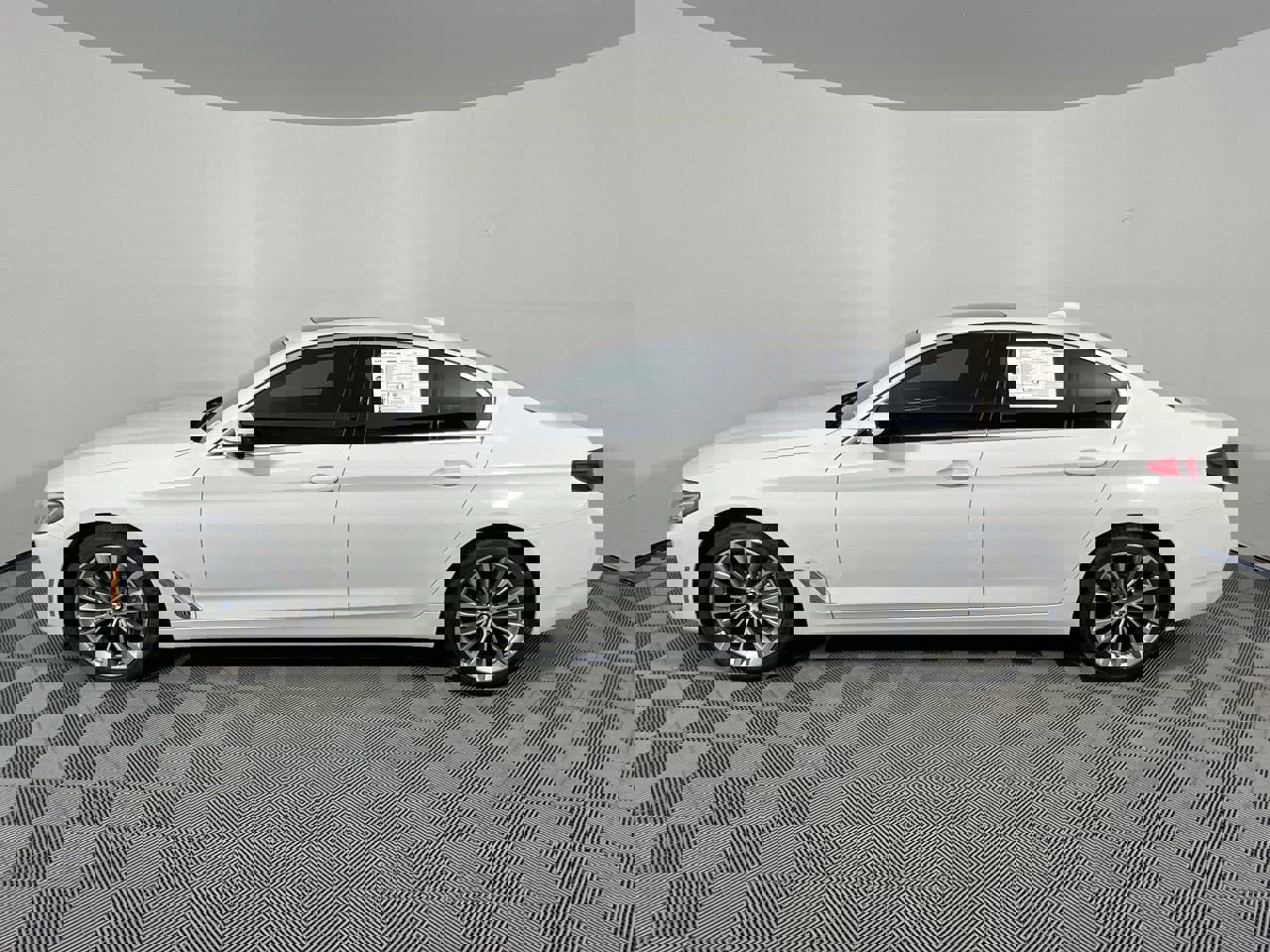 Used 2022 BMW 540i xDrive w/ Convenience Package image 6