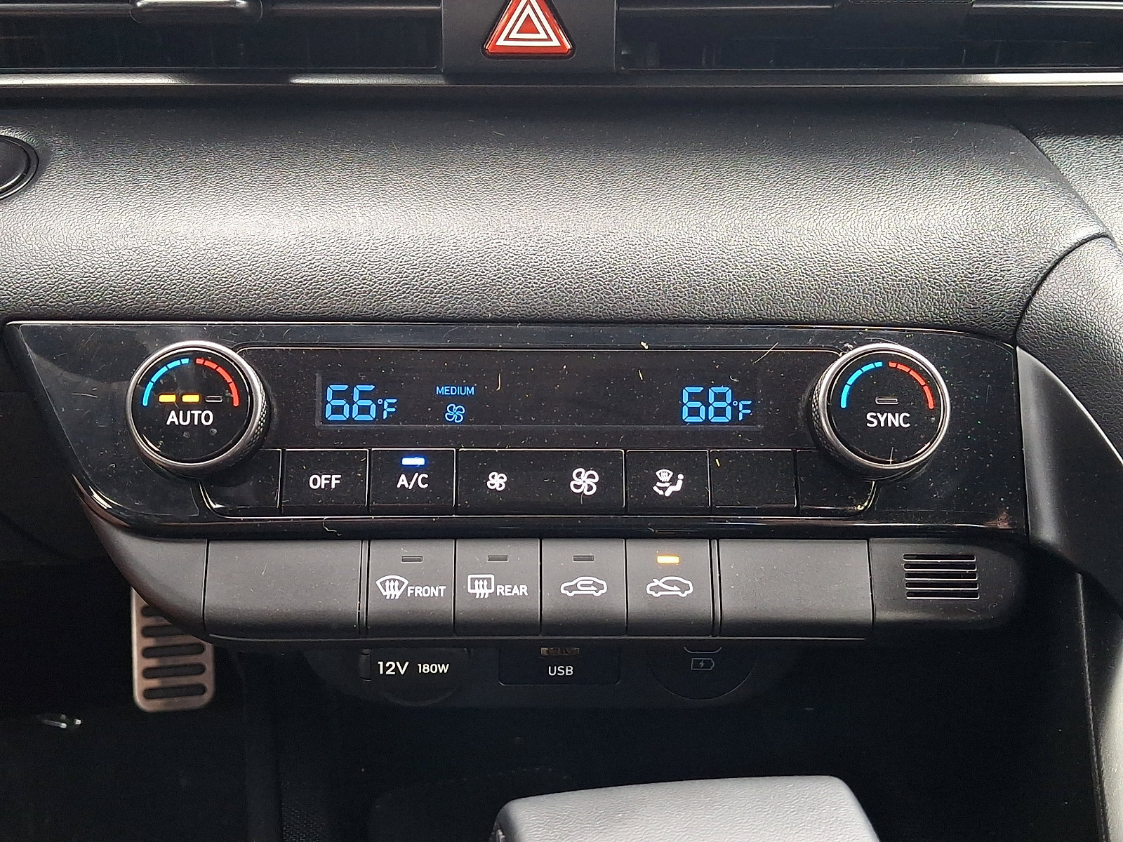 Certified 2025 Hyundai Elantra Sport FWD image 15