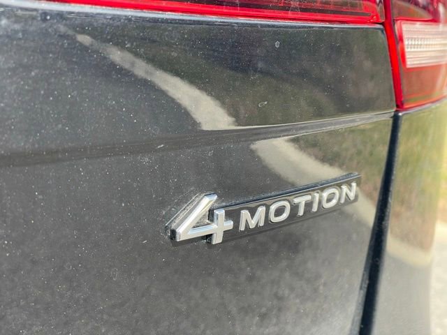 Used 2023 Volkswagen Tiguan SE R-Line AWD/4WD image 31