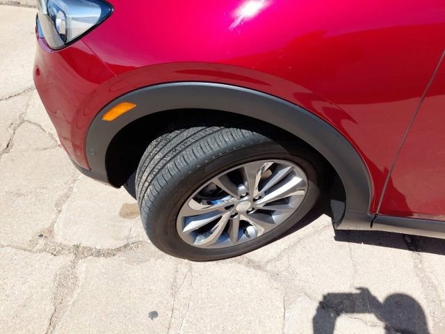 Used 2022 Buick Encore GX Essence w/ Advanced Technology Package FWD image 41