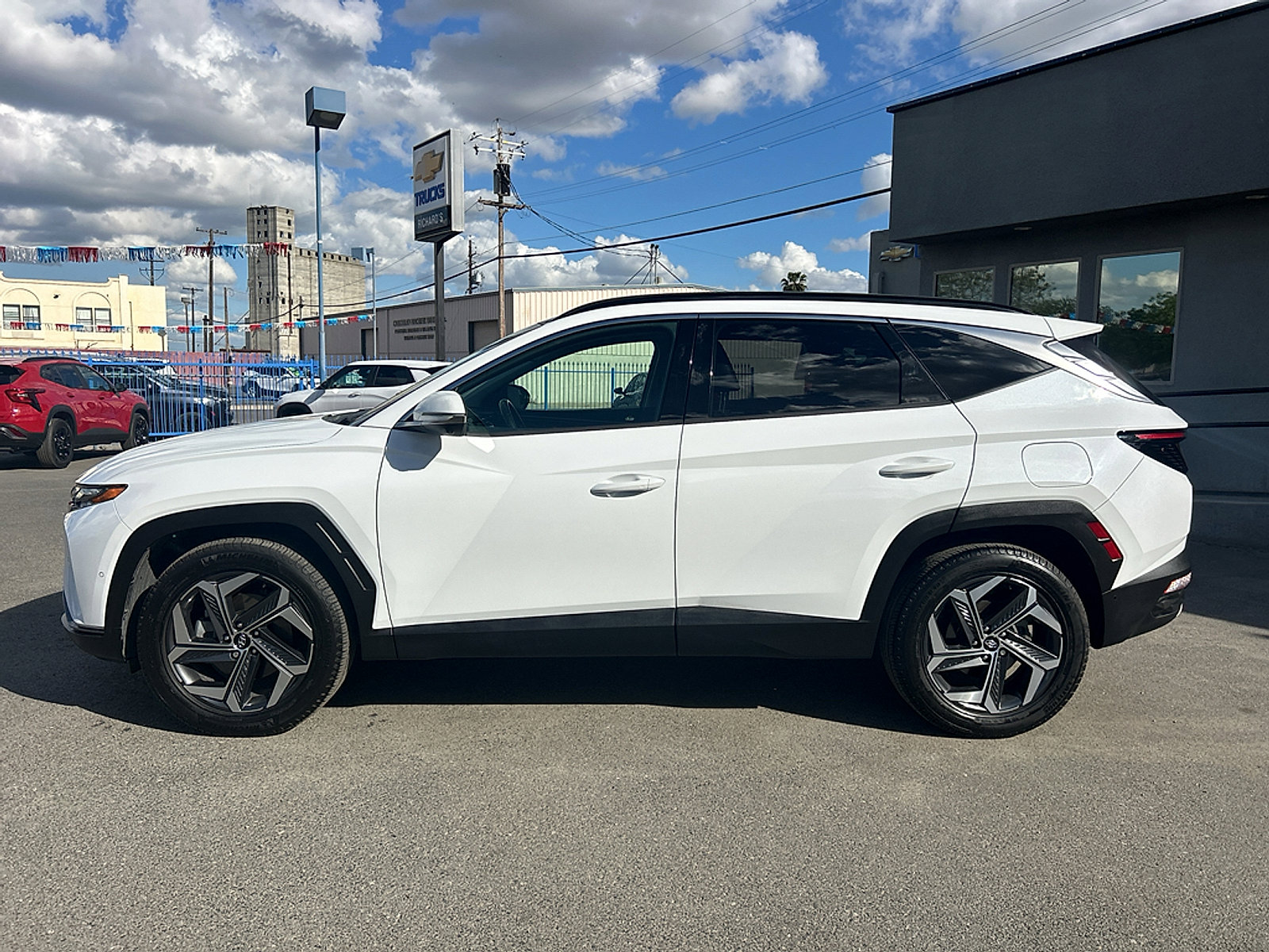 Used 2022 Hyundai Tucson Limited AWD/4WD image 4